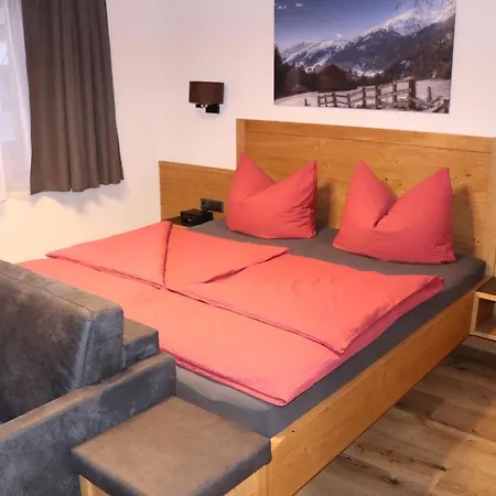 Ferienwohnung Haus Alpenflora Flirsch Exterior foto