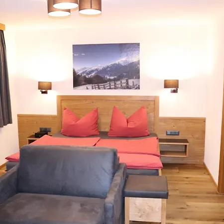 Ferienwohnung Haus Alpenflora Flirsch Exterior foto