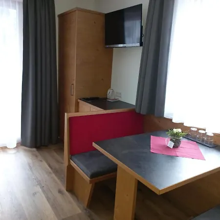 Ferienwohnung Haus Alpenflora Flirsch Exterior foto