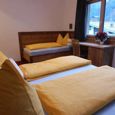 Ferienwohnung Haus Alpenflora Flirsch Exterior foto